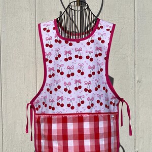 Apron,  Cobbler Valentines Hearts, Cherries & Checks Vintage style ….Size-One size fits most