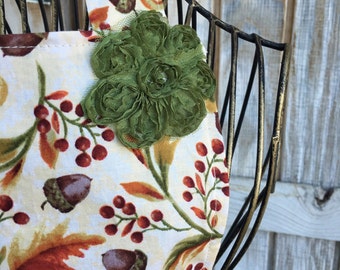 Fall Leaves w/ Vintage Rose Apron