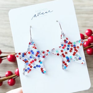 Mini Glitter Star Acrylic Earrings, Patriotic Glitter Star Earrings, 4th of July Theme Earrings, Holographic Mini Star Shape Earrings