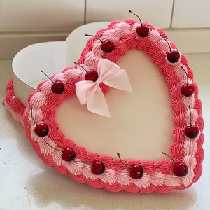 Large heart storage box, red & pink.