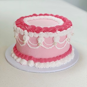 Fake vintage pink cake