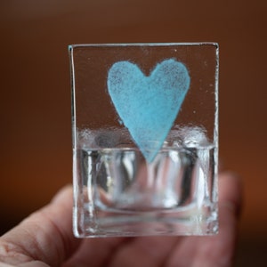 Heart tea light holder