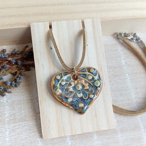Handmade heart pendant necklace of ceramic, Artisan floral textured pendant of porcelain, Boho jewelry to give to your wife