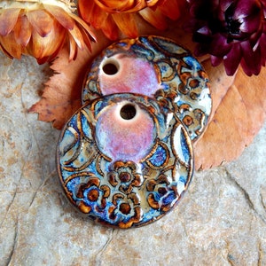 Artisan bohemian charms with round design, earring findings of ceramic with a floral pattern image 7