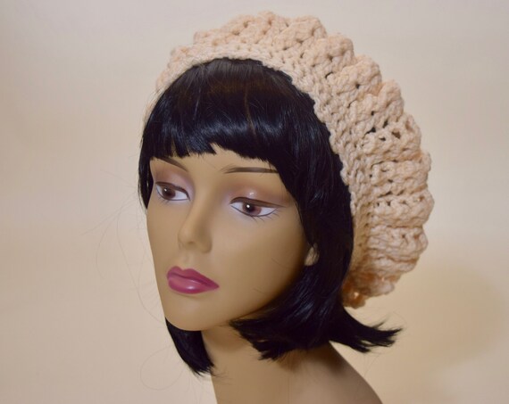 Authentic Vintage off white cream color acrylic crochet beret/tam/beanie with pom women's one size