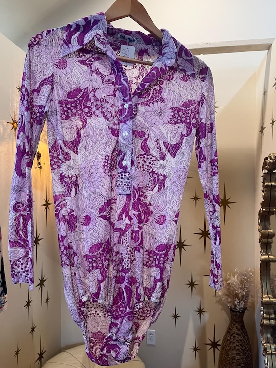 Purple and white semi sheer 1970s bodysuit/blouse