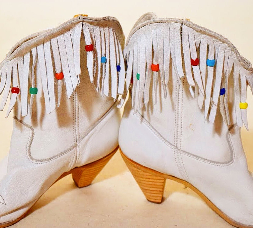 1980s authentic vintage white leather ankle cowboy boots with fringe beaded detail 2.5wooden heel women s US size 7