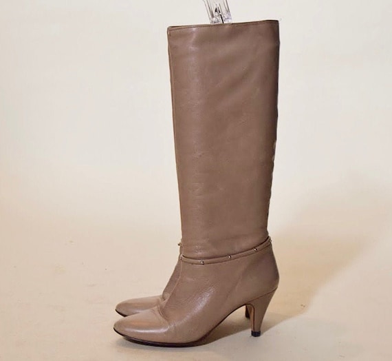 1980s vintage retro light taupe tall leather with