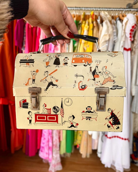 Rare 1950s lunch box - school days