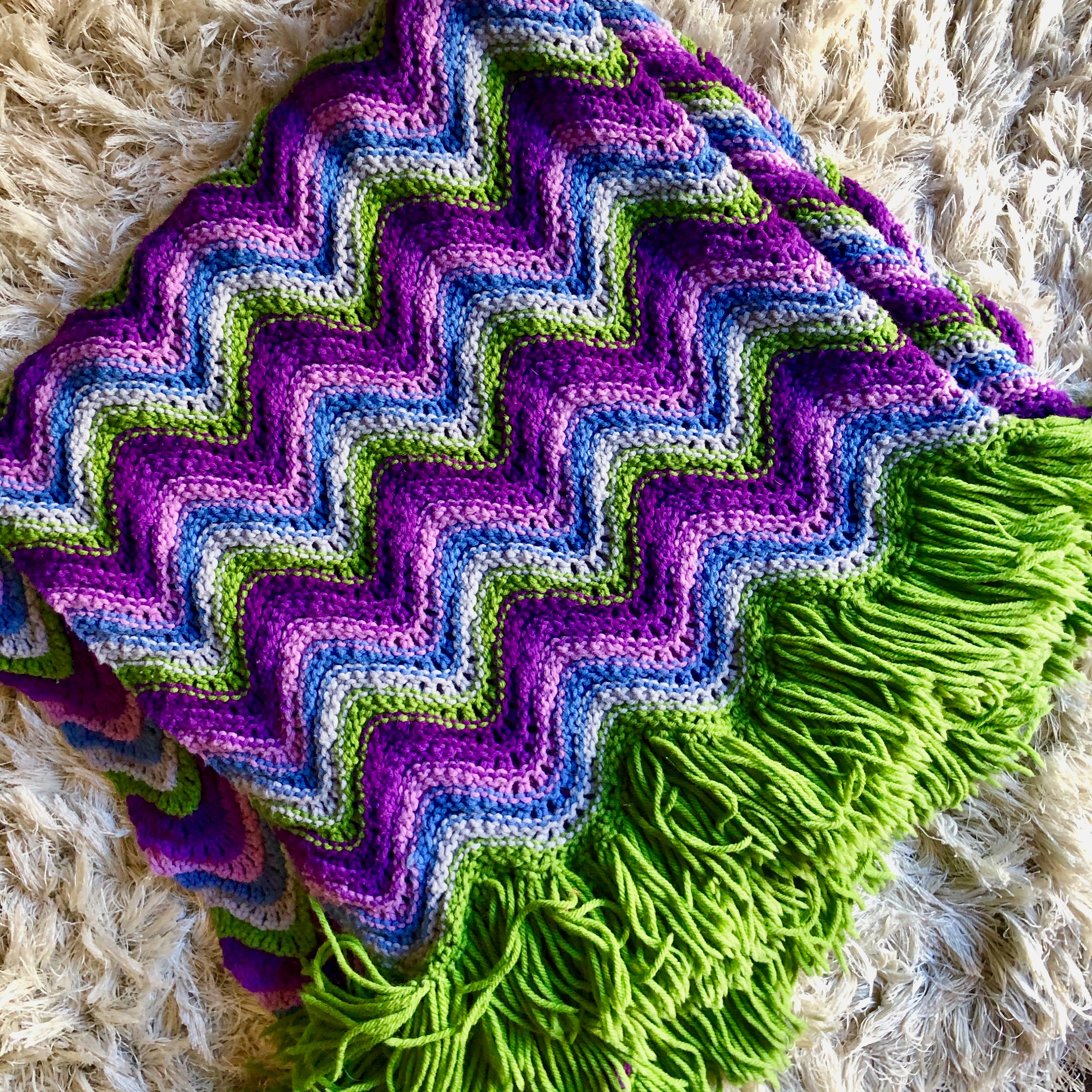 1970s authentic vintage chevron print crochet fringe afghan decorative hippie boho blanket / throw