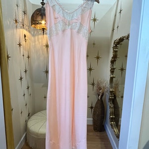 Very rare 1930s pale peach bias cut old Hollywood gown size xs