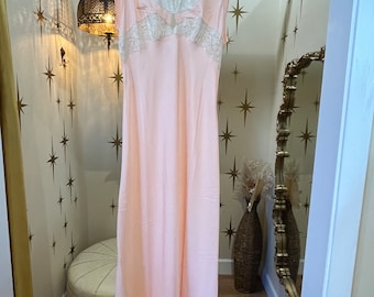 Very rare 1930s pale peach bias cut old Hollywood gown size xs