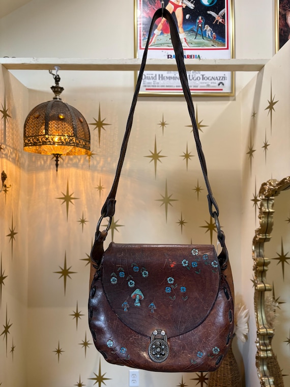 Very rare vintage 1970s hand tooled purse with flowers and hummingbirds