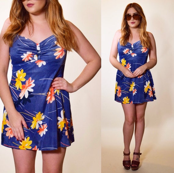 Vintage 1960's one piece swimsuit halter dress / romper floral hippie retro mod women's size M/L (8-10 )