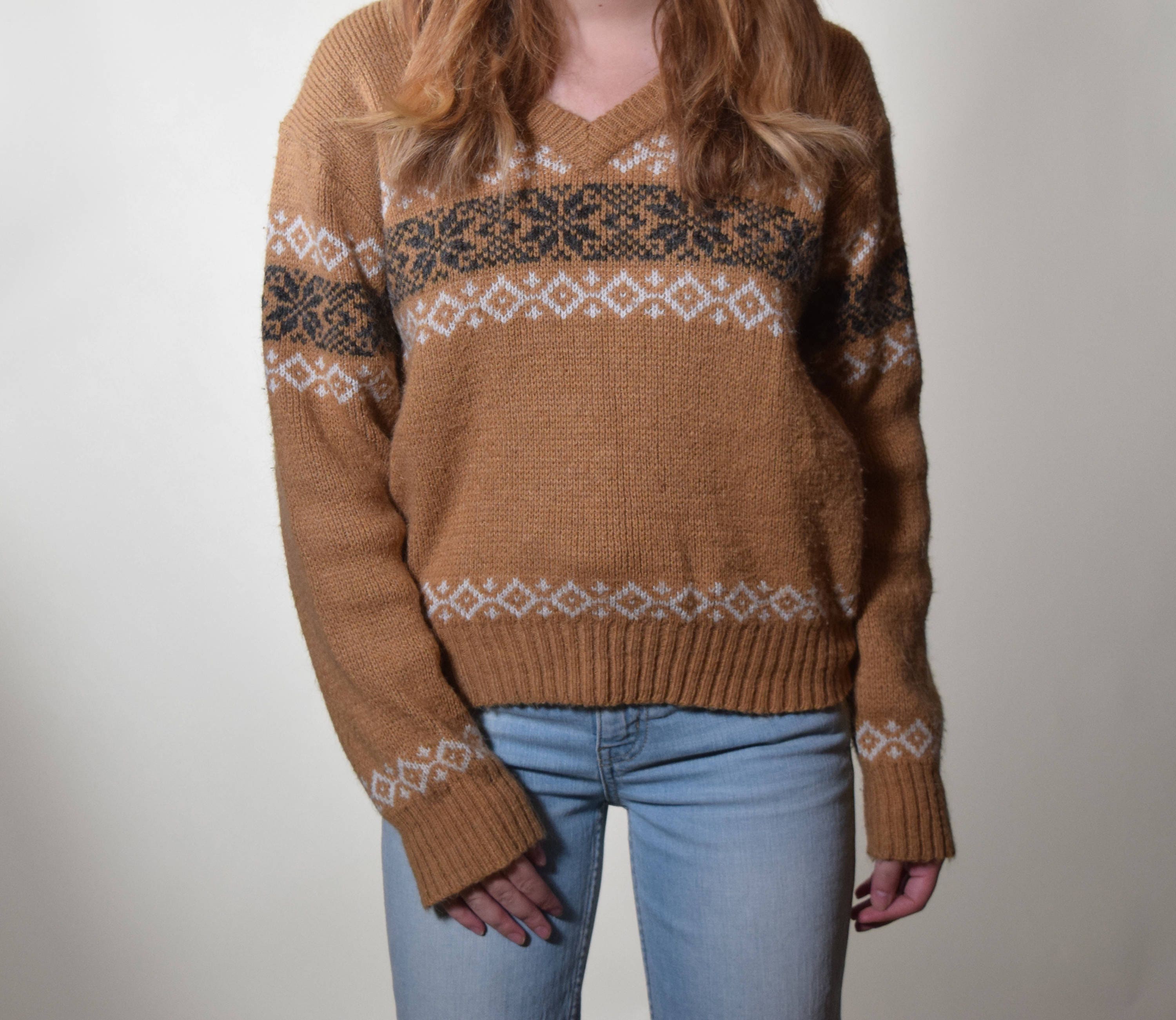 1980'S Authentic vintage printed pullover V neck ski style sweater