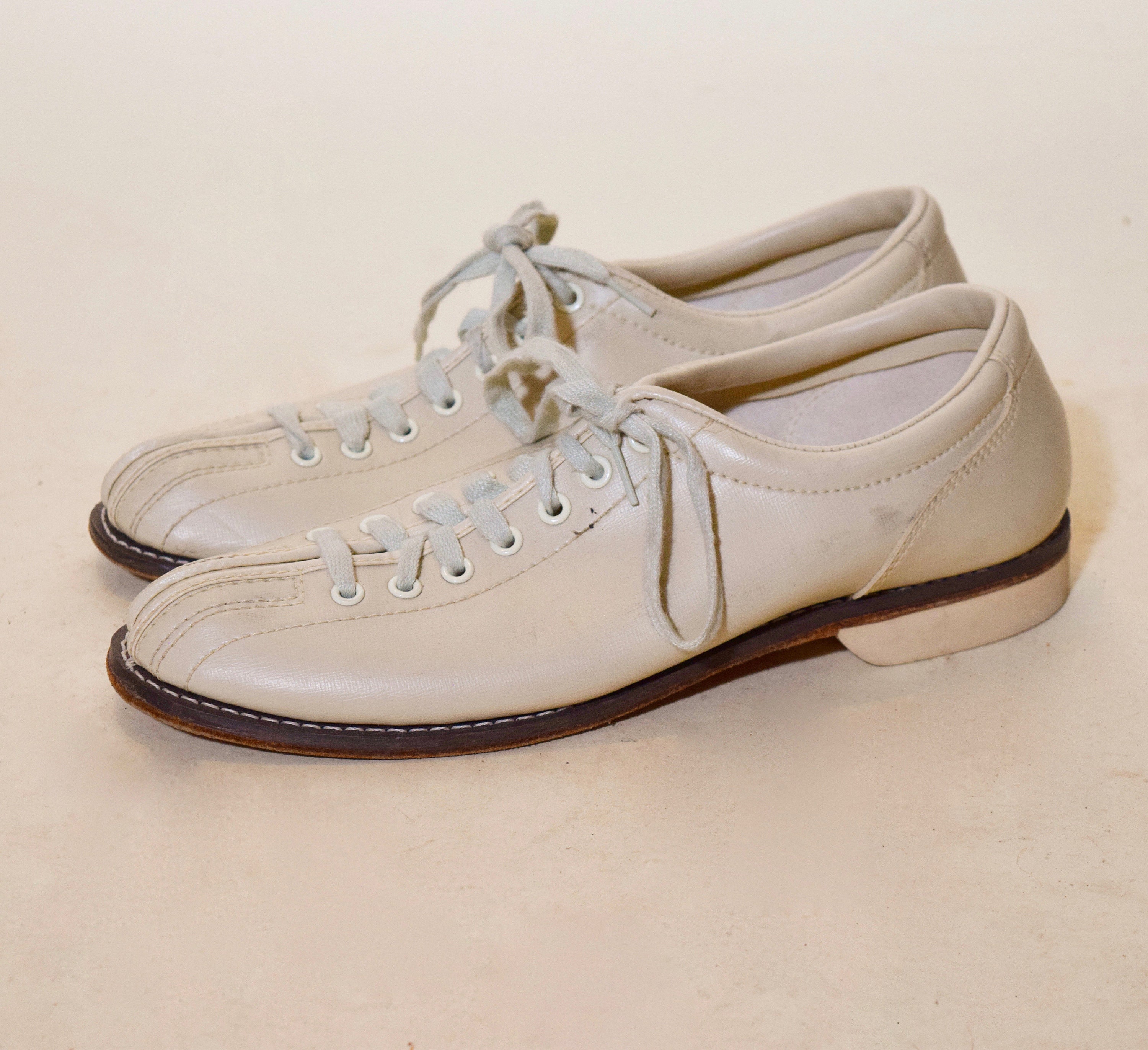 bowling shoes womens