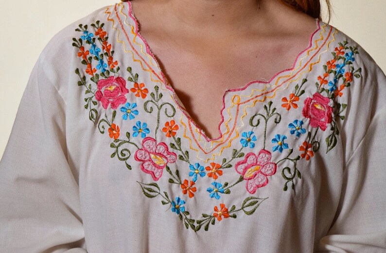 Vintage one of a kind floral embroidered cotton white peasant long sleeve blouse women/'s size medium