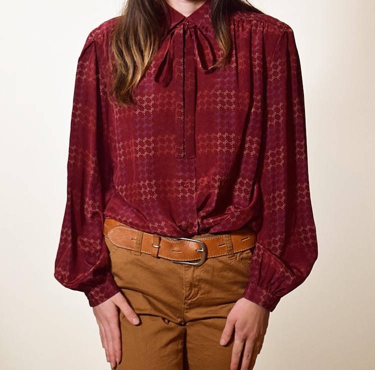 RARE 1970's authentic vintage G. Gucci button down blouse with neck tie