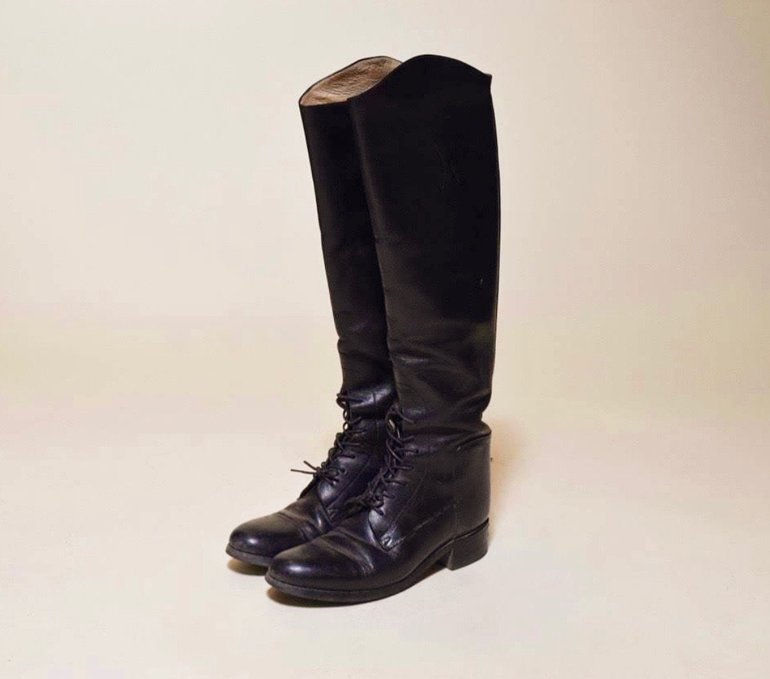 Vintage knee high tall black leather lace up front equestrian riding boots women's US size 6.5