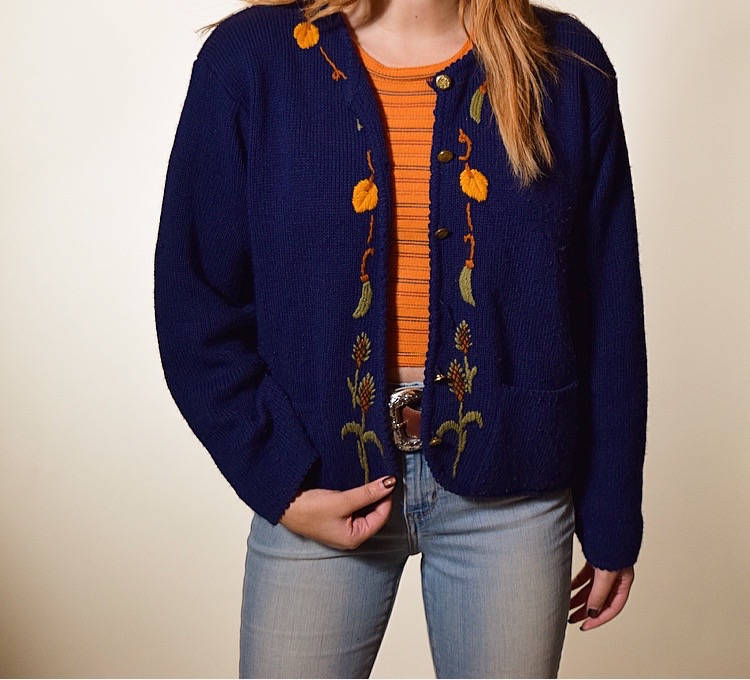 Authentic vintage fall embroidered cropped sweater cardigan with brass