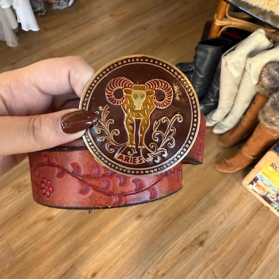 Vintage Aries beltbuckle with hand tooled belt