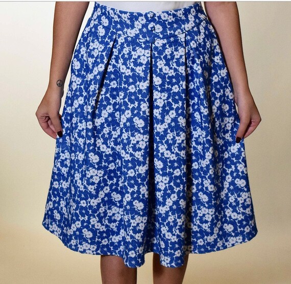 1950s RARE handmade vintage blue + white fit and … - image 4