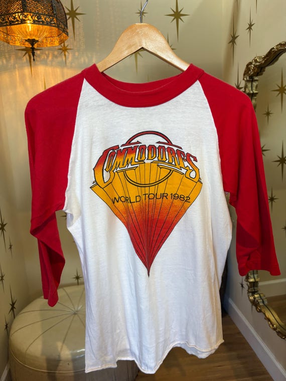 Rare 1982 commodores world tour tee baseball style tee