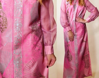 1970s rare Alfred shaheen vintage hot pink Mandarin / Oriental patterned high collar maxi dress  / formal gown women's size medium