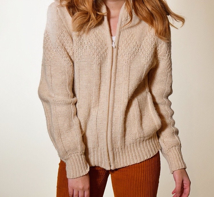 1980's vintage Macy's zip up classic oatmeal beige cardigan sweater