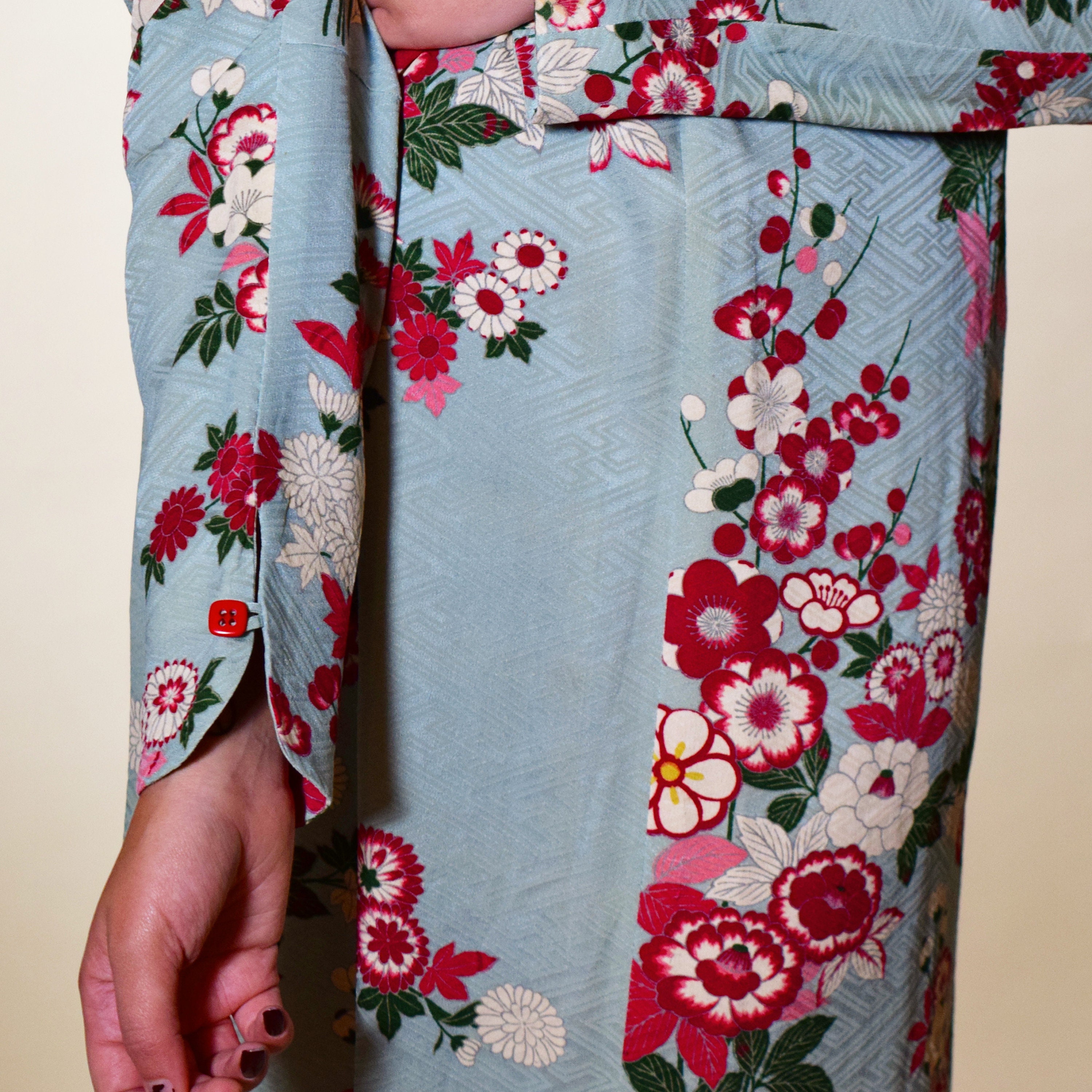 1960s authentic vintage oriental cherry blossom floral pattern silk ...