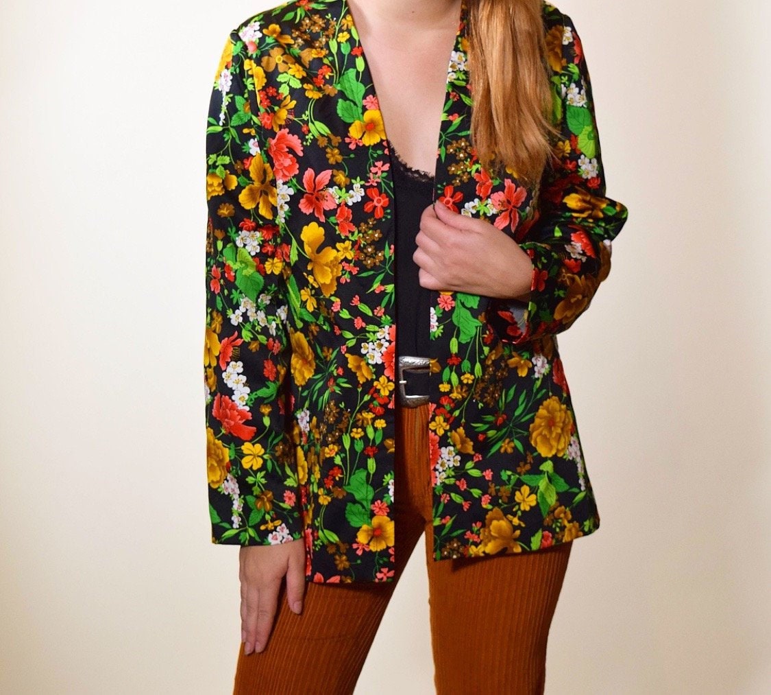 1970s authentic vintage floral lightweight open front kimono wrap