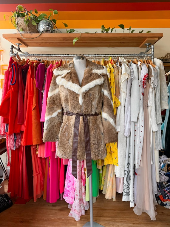 Gorgeous 1970s vintage fur coat with leather sash - rabbit multicolor