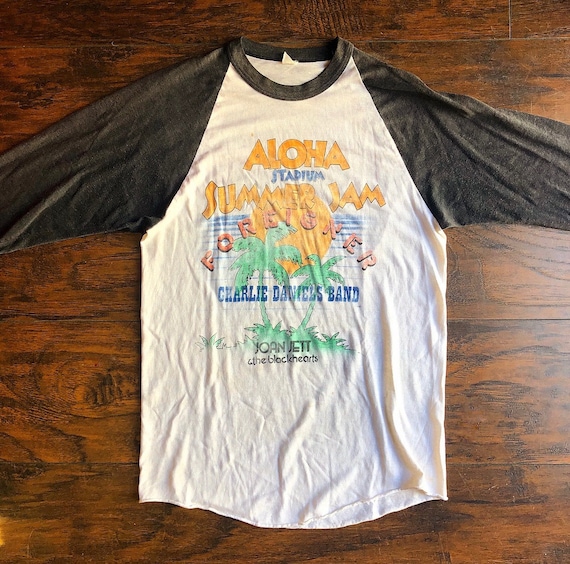 1980s authentic vintage Foreigner, Charlie Daniels Band , Joan Jett and the Blackhearts paper thin Summer jam raglan size small