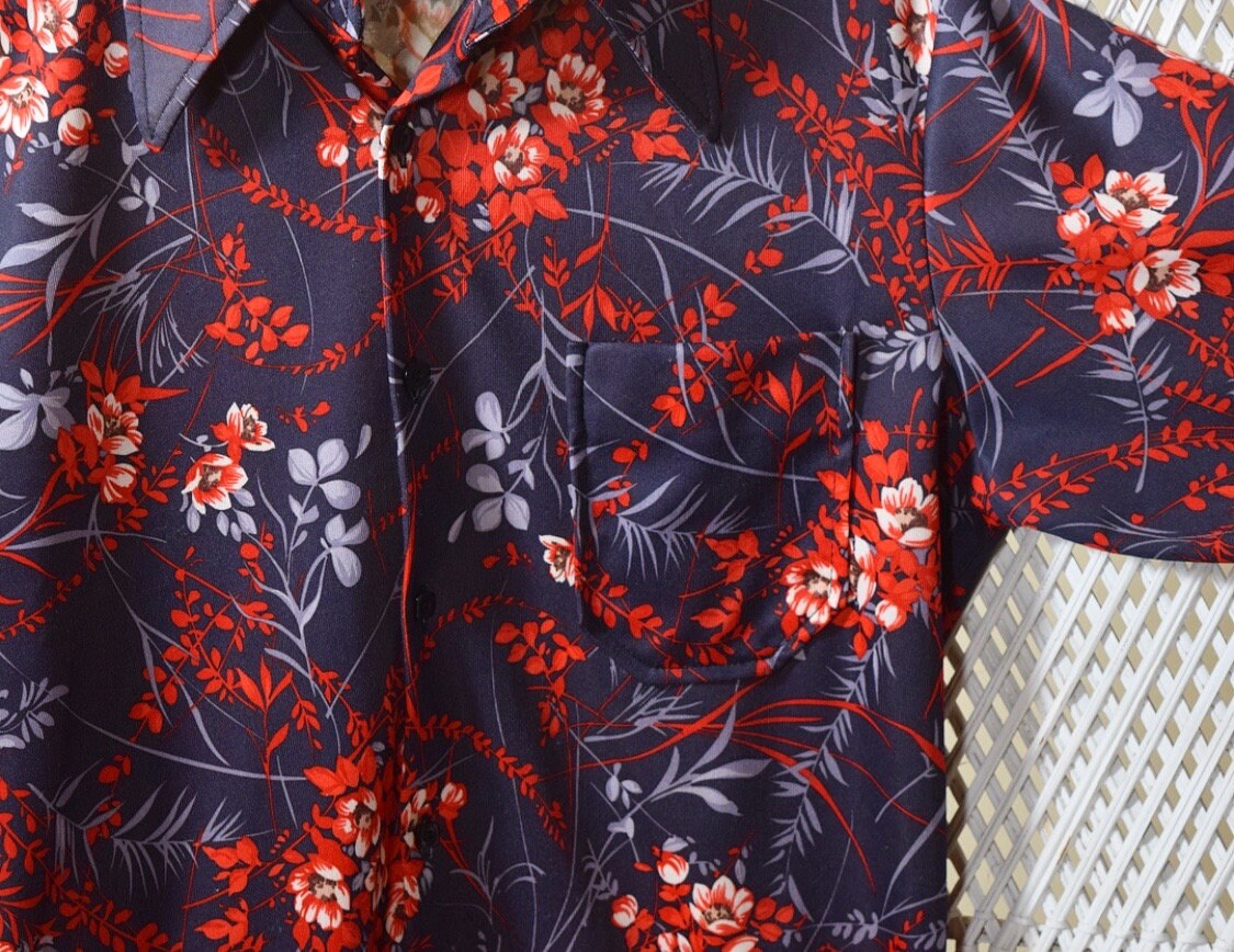1970s authntic vintage polyester button down Hawaiian floral disco men ...
