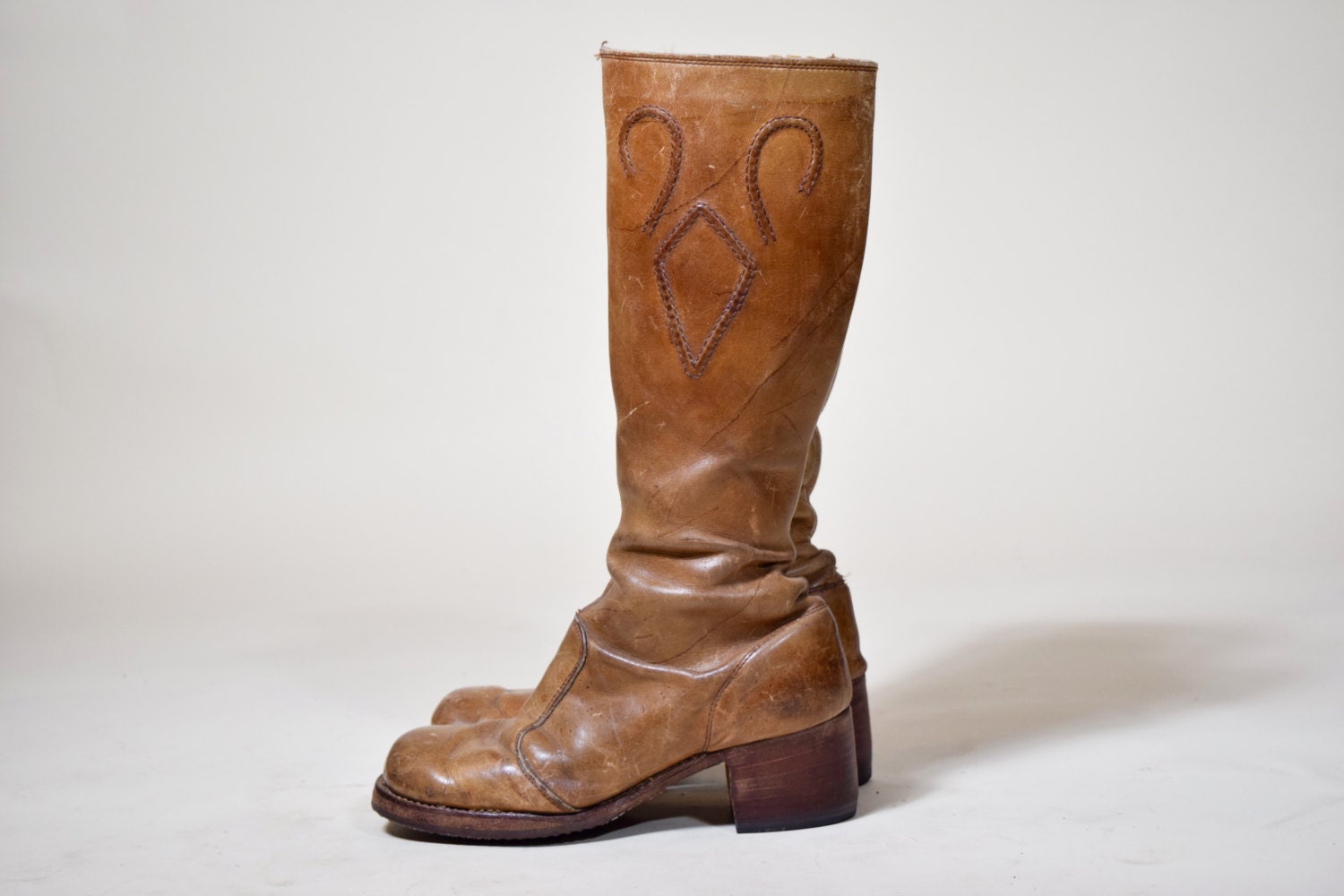 Vintage FRYE black label 1970s campus boots (rare) with solid