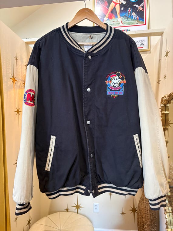 Rare 1990s Disney Mickey Mouse true blue letterman xl
