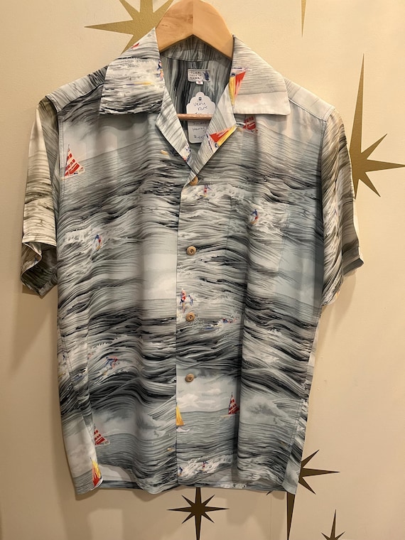 Rare vintage IOLANI Hawaiian shirt 1950s  gray and white with sailboat