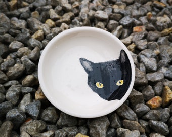Handpainted Cat Ring Dish //Ceramic Jewelry Dish // Ring Holder //Jewelry Dish // Trinket Dish // Gift for Mom // Gem Tray//Black Cat//Kitty