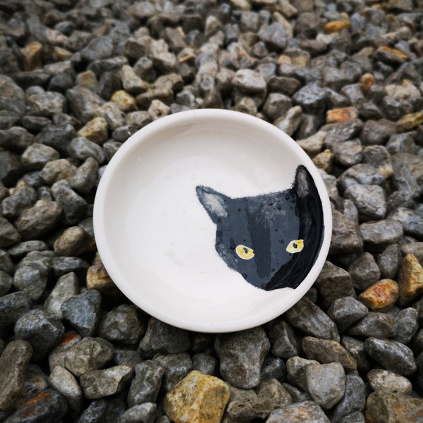 Handpainted Cat Ring Dish //Ceramic Jewelry Dish // Ring Holder //Jewelry Dish // Trinket Dish // Gift for Mom // Gem Tray//Black Cat//Kitty