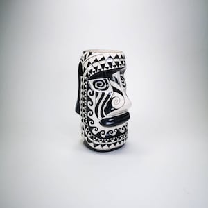 Handbemalte Moai Tiki Tasse Trinkgeschirr || Tiki Maori Style Tasse || Keramik Tiki Tassen || Tiki Dekor || Tiki Tassen für Cocktails oder Ornamente