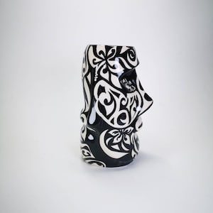 Handbemalte Moai Tiki Tasse || Tiki Maori Stil Tasse || Tiki Becher aus Keramik || Tiki Dekor || Tiki Becher für Cocktails oder Dekoration