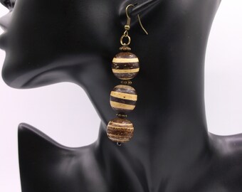Boucles d'oreilles rayées en noix de coco