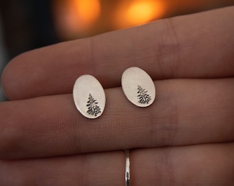 Pine Tree Silver Earrings, Silver Pine Tree Jewelry, Oval Tree Earrings, Minimalist Silver Plant Earrings, Sterling Silver Stud Tree Earring