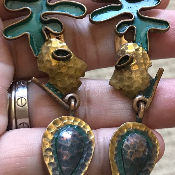 Vintage Casa Maya Mexico Copper Brass & Green Enamel Face Clip on earrings from the 50'S