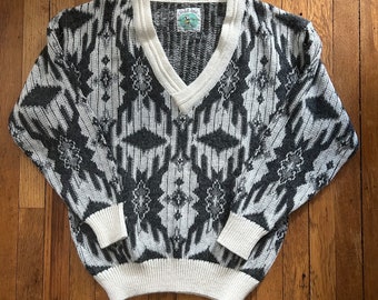 80s 90s fuzzy deep v sweater southwest geometric black white vintage biggie mohair-like Makuno Sportswear size large
