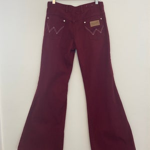 Czerwone jeansy Wrangler Bell Bottom z lat 60. – niski stan, sięgające bioder (rozmiar S) zdjęcie 2