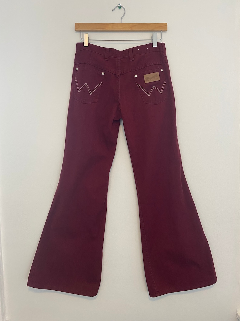 Czerwone jeansy Wrangler Bell Bottom z lat 60. – niski stan, sięgające bioder (rozmiar S) zdjęcie 2