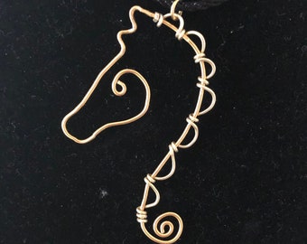 horse pendant loop mane