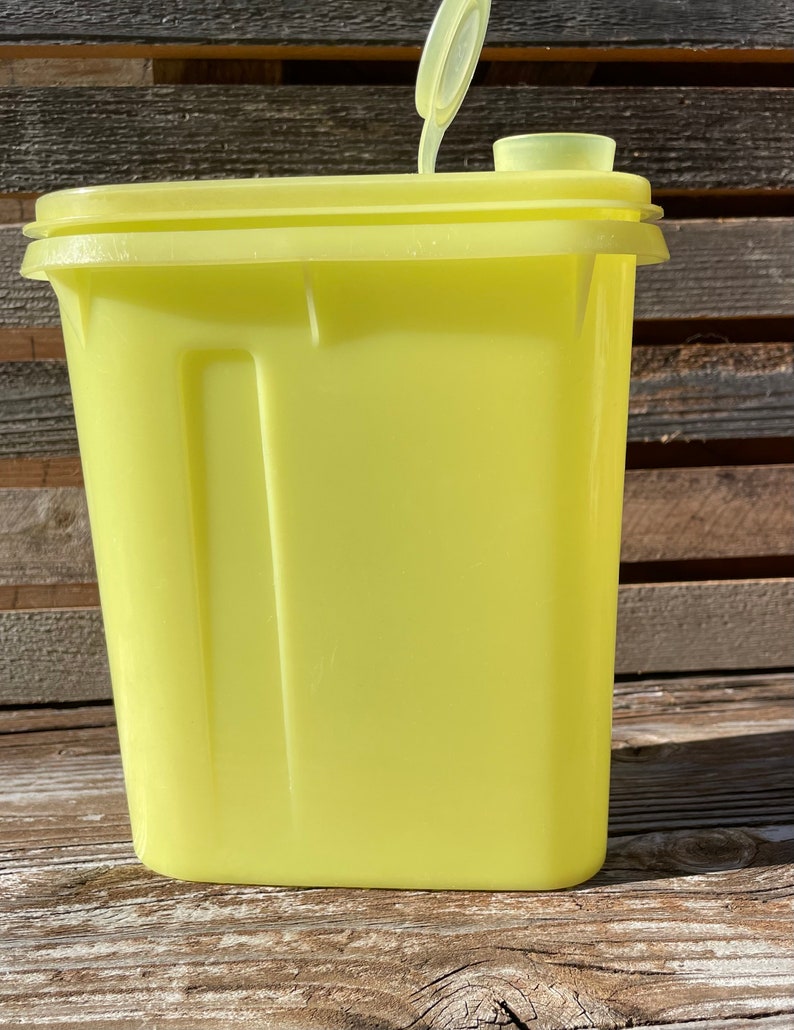 Pastel Yellow One Quart Tupperware Etsy