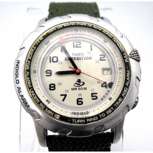 Men&#39;s Timex Expedition Quartz 50m WR Analog 40mm Dial Causal Round Watch (E214)